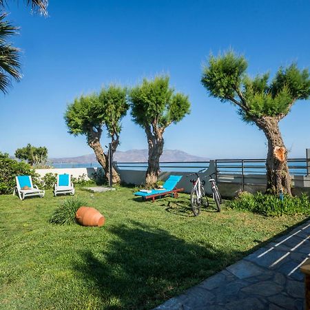 Big Blue Exclusive Beachfront Villa กิสเซมอส ภายนอก รูปภาพ
