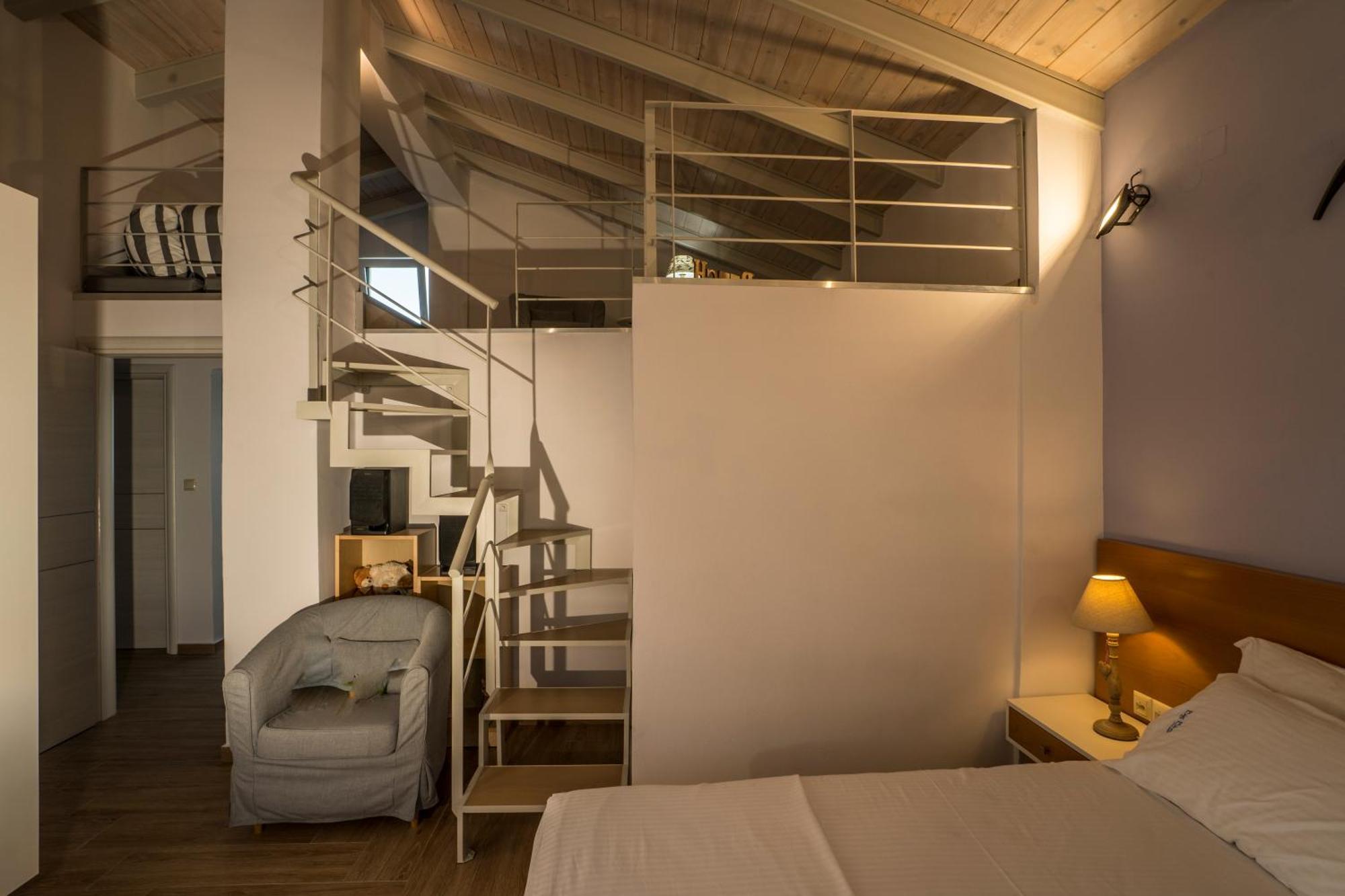 Big Blue Exclusive Beachfront Villa กิสเซมอส ภายนอก รูปภาพ